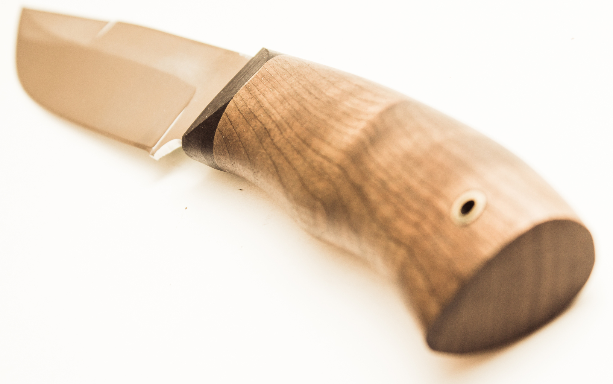 Универсальный нож Акула, кованая сталь