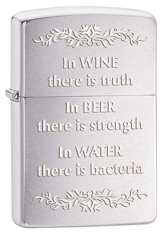 Зажигалка ZIPPO Истина в вине, латунь с покрытием Brushed Chrome, серебристая, матовая, 36х12x56мм Зажигалка ZIPPO Истина в вине, латунь с покрытием Brushed Chrome, серебристая, матовая, 36х12x56ммЗажигалки Zippo<br>Зажигалка ZIPPO Истина в вине, латунь с покрытием Brushed Chrome, серебристая с надписью В вине - истина, в пиве - сила, в воде - бактерии, матовая с глянцевой окантовкой, 36х12x56 мм<br>