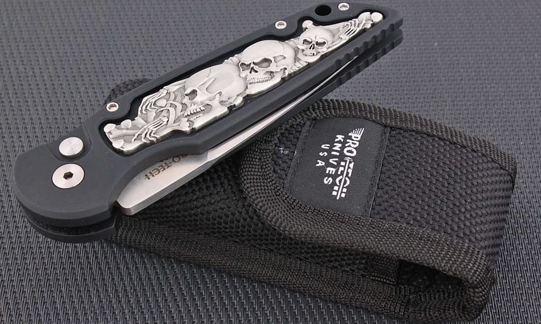 Автоматический складной нож TR-3 Bruce Shaw designed "coin struck" Skull & Bones inlay, All Black