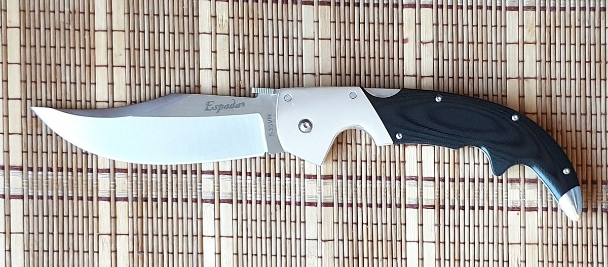 Разрешенный к обороту нож Espada L.jpg
