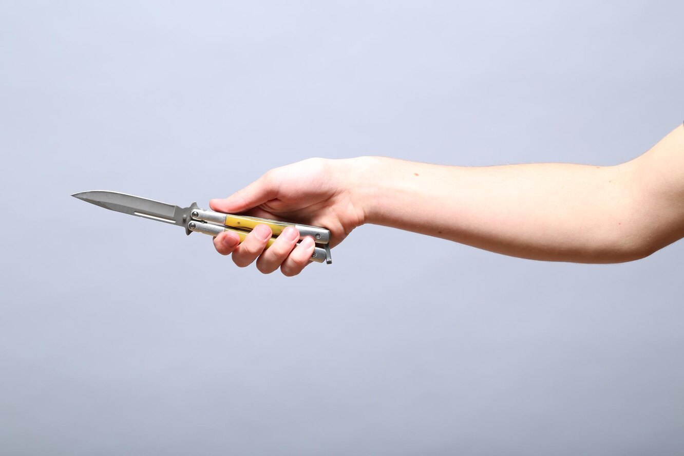 Несколько проверенных способов заточить нож без станка