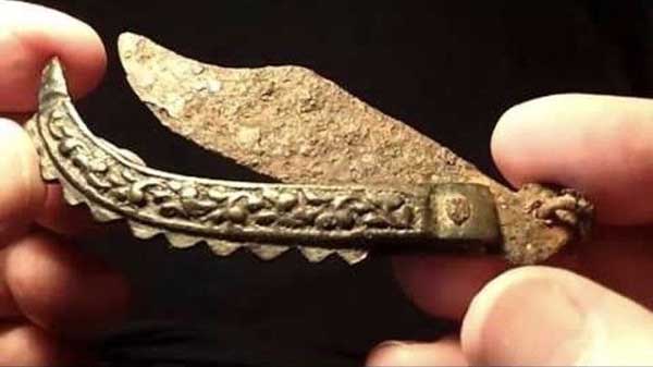 древний складной нож