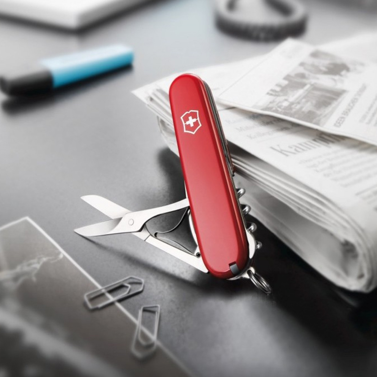 Нож перочинный Victorinox Compact 1.3405 91мм 15 функций красный - фото 8