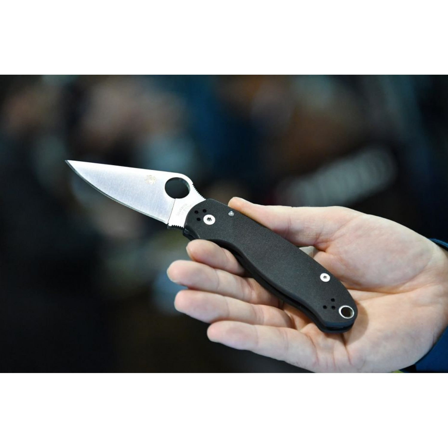 Нож складной Para 3 - Spyderco 223GS, сталь Crucible CPM® S30V™ Satin Serrated, рукоять стеклотекстолит G10, чёрный - фото 2