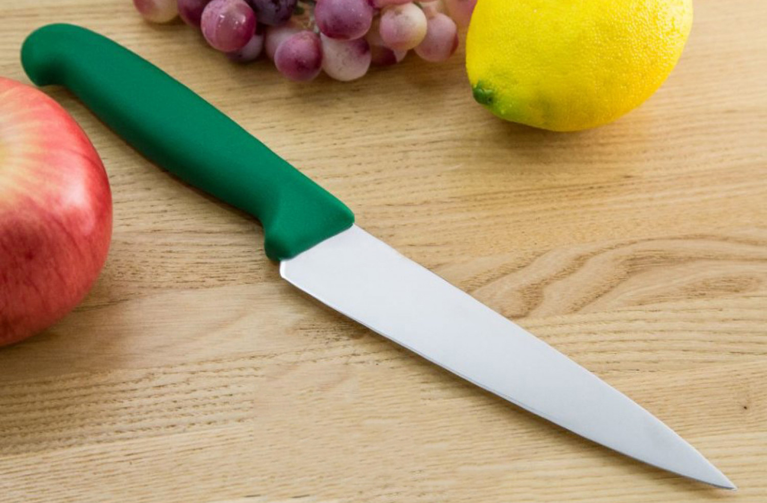 фото Кухонный нож victorinox, сталь x50crmov15, рукоять полипропилен, зеленый