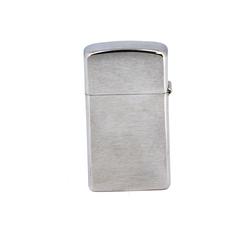 Фото Зажигалка ZIPPO Slim® с покрытием Brushed Chrome, латунь/сталь, серебристая, матовая, 30х10x55 мм