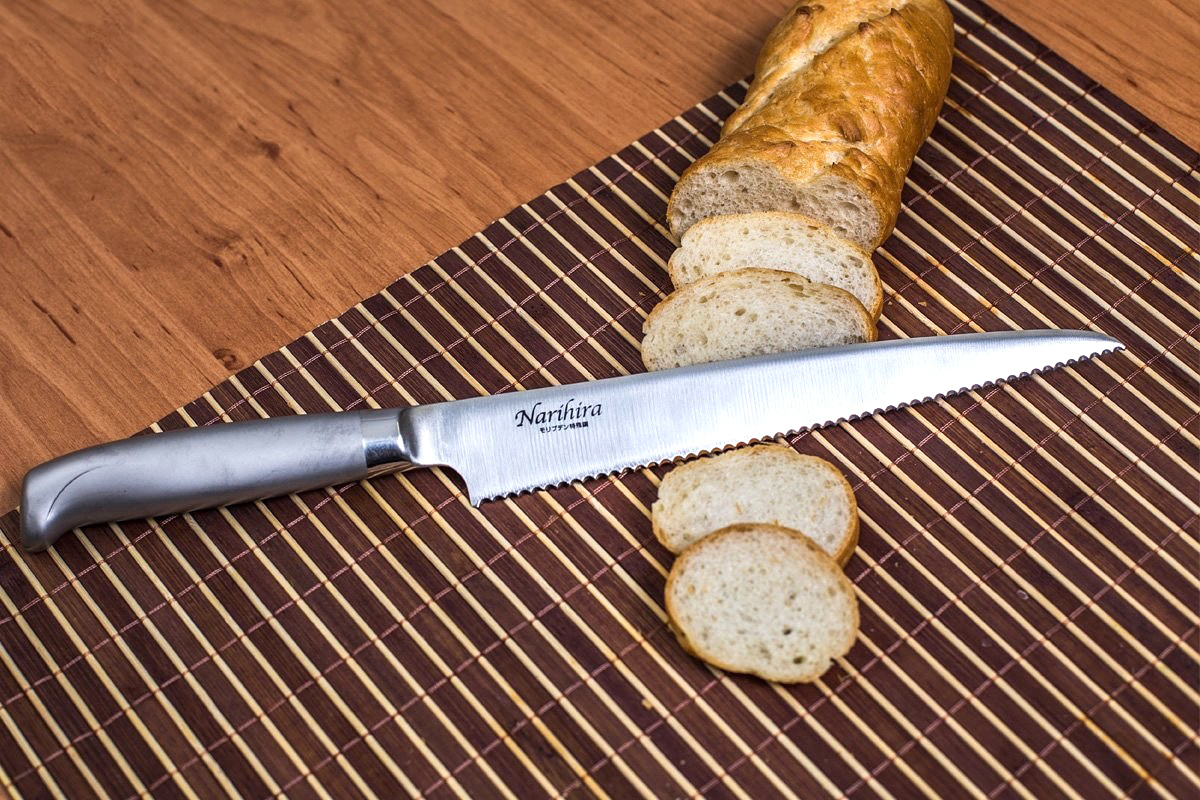 Кухонный нож для нарезки хлеба, Fuji Cutlery Narihira, Tojiro, FC-63, сталь Mo-V, в картонной коробке - фото 3