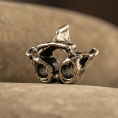 Фото Бусина для темляка Позвонок средний, мельхиор