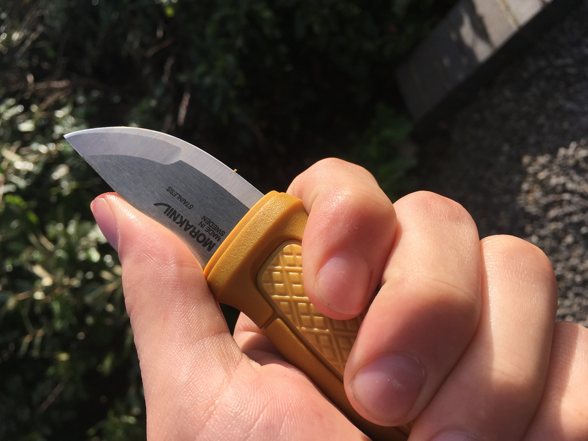 Нож с фиксированным лезвием Morakniv Eldris, сталь Sandvik 12С27, рукоять пластик, желтый - фото 5