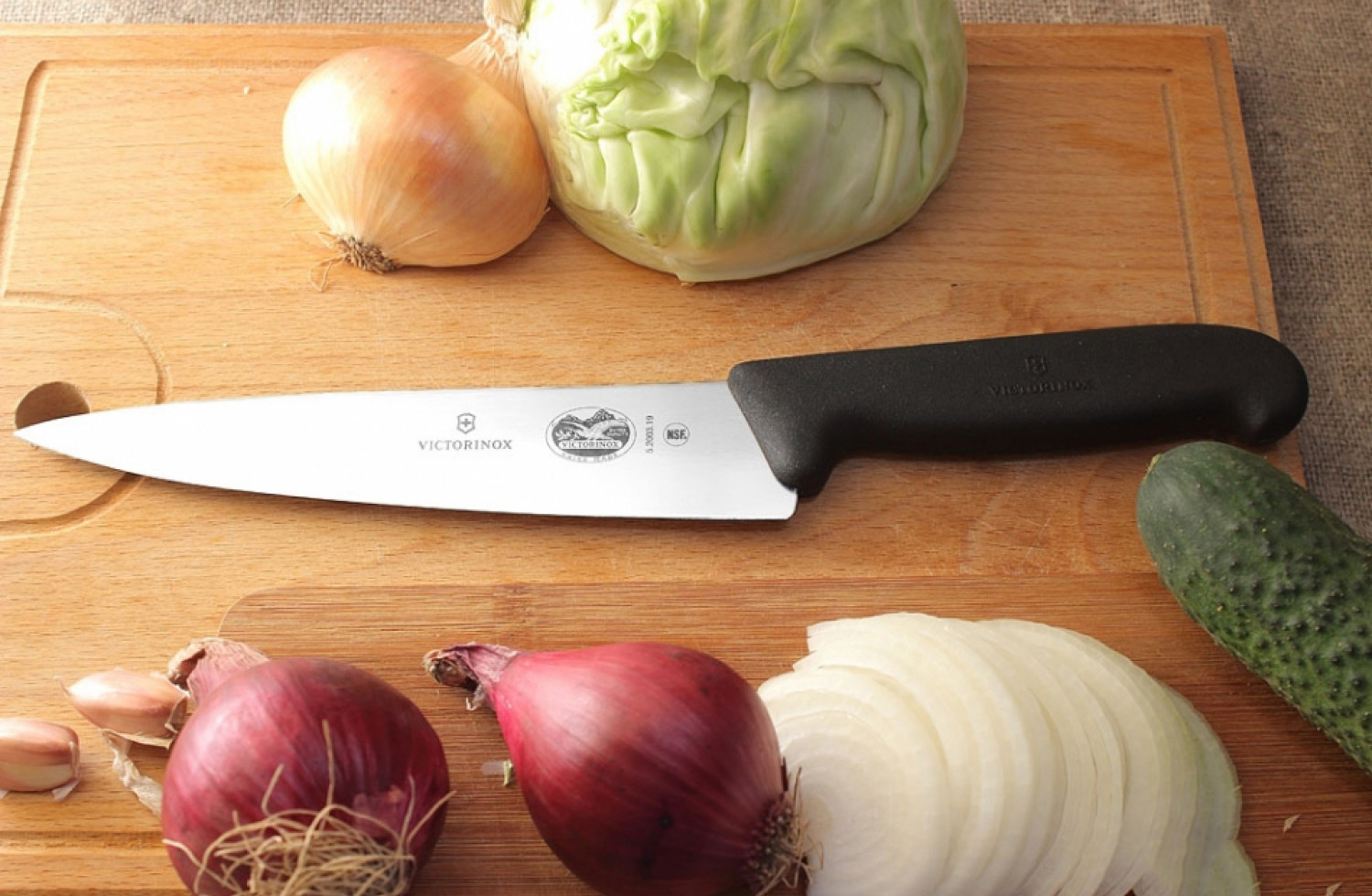 Кухонный нож Victorinox, сталь X55CrMoV14, рукоять полипропилен, черный от Ножиков