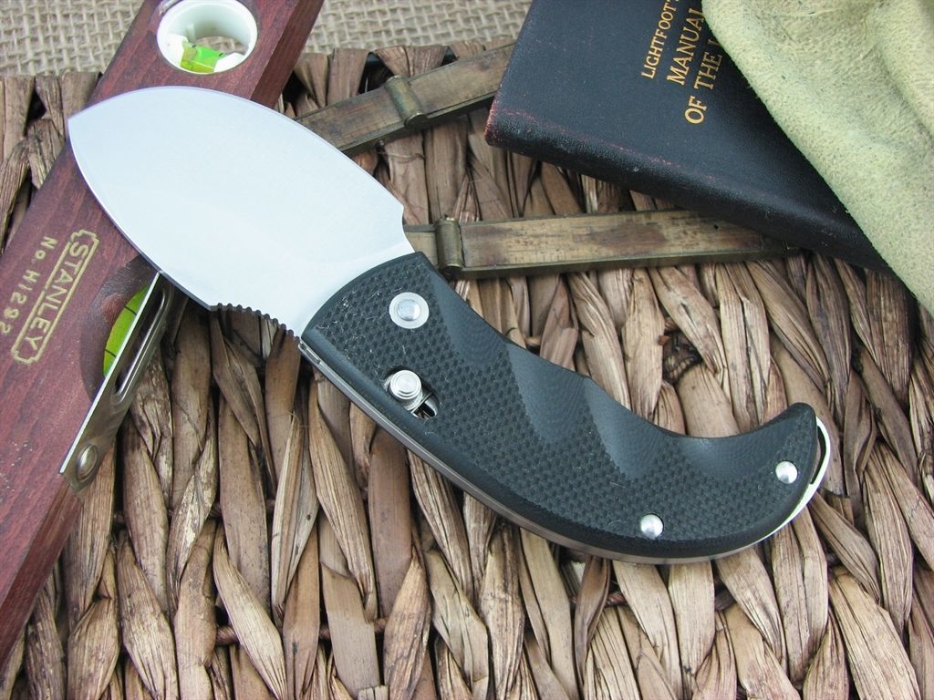 фото Нож складной lionsteel skinner 8901 g10, сталь 440c satin finish, рукоять стеклотекстолит, чёрный lion steel