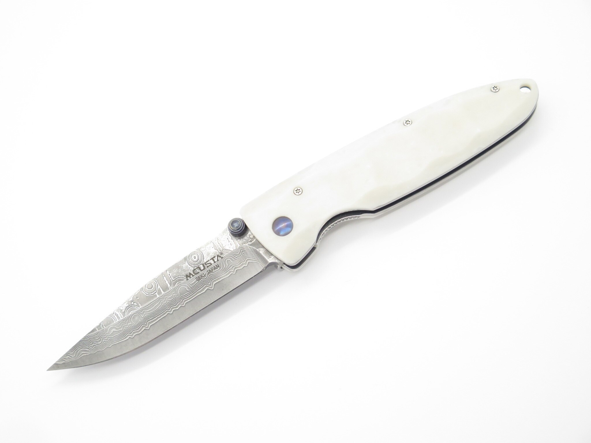 Складной нож Mcusta Classic wave MC-0019D, сталь VG-10, рукоять Corian® (искусственный камень)