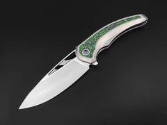 Фото Складной нож TUOTOWN Whale, сталь M390, рукоять титан, Jungle Wear карбон