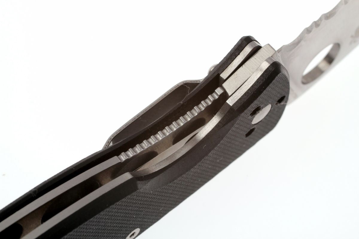 Нож складной Tenacious Spyderco C122GS, сталь 8Cr13MOV Satin Serrated, рукоять стеклотекстолит G-10, чёрный - фото 10