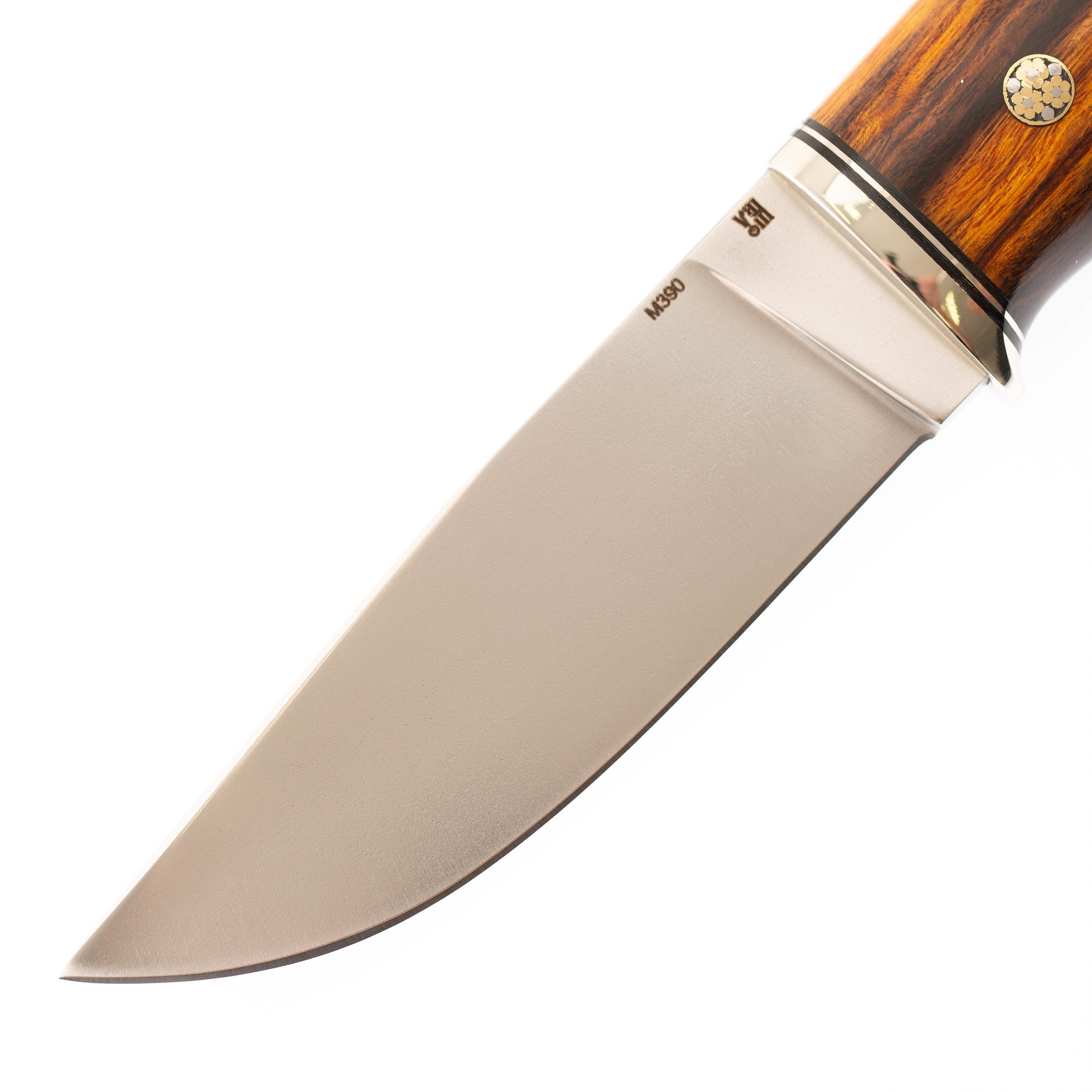 Нож Охотник, сталь M390, рукоять карельская береза, вставка железное дерево от Ножиков