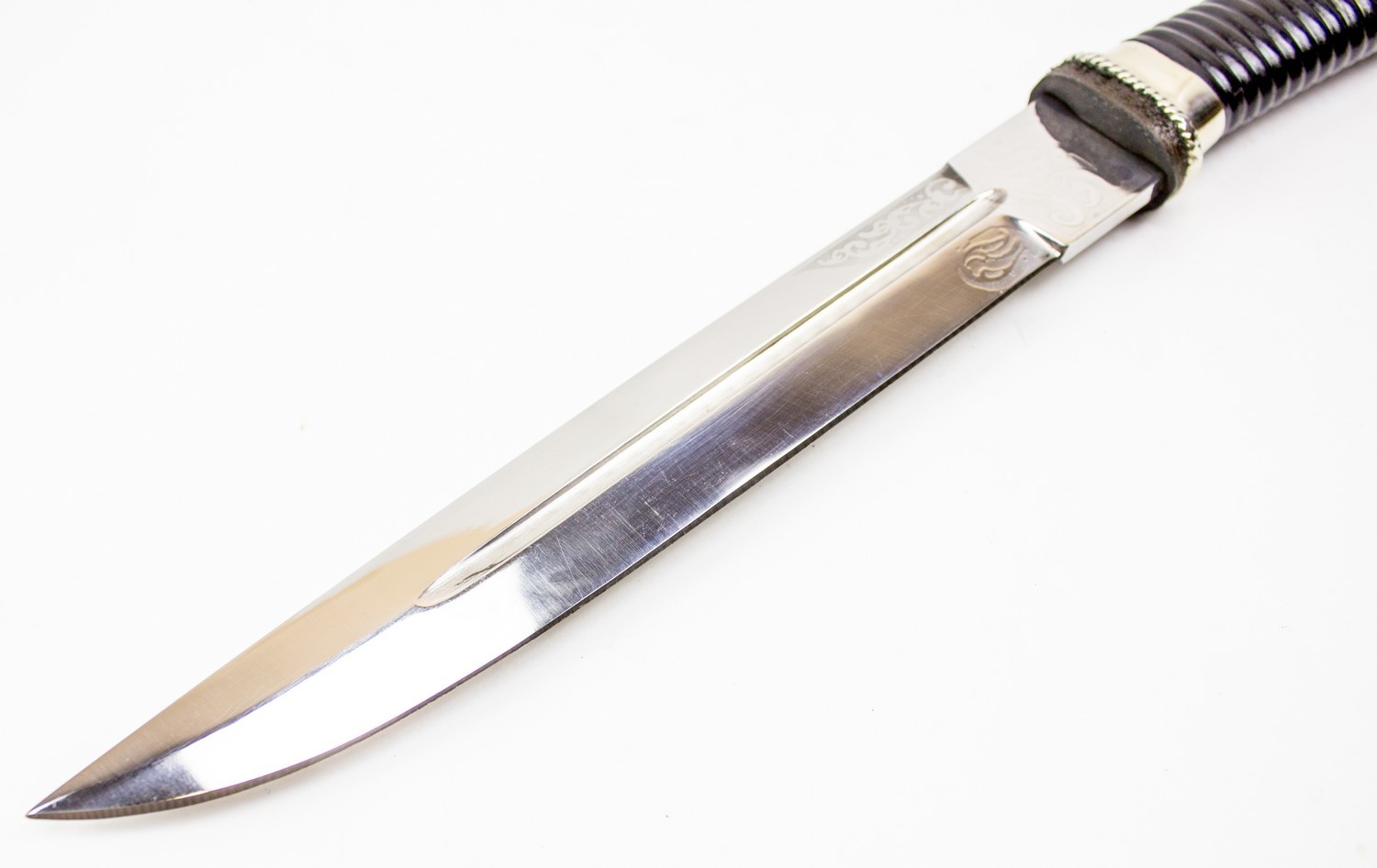 Фото 4 - Нож Пластунский с резьбой, сталь 95x18, мельхиор от Донская оружейная фабрика