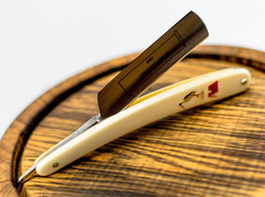 Фото Опасная бритва Razor 6/8 275 Le Chatellerault Stork on the Roof