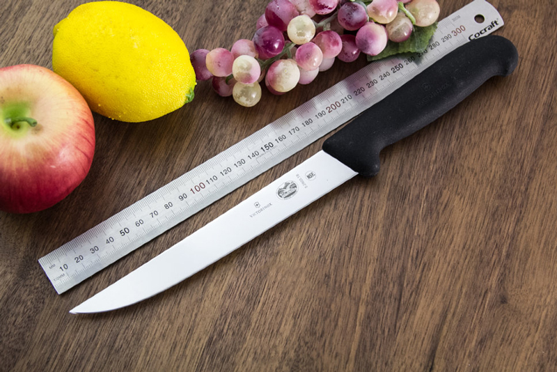 Кухонный нож Victorinox 5.2803.18 для нарезки - фото 7