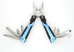 Фото Мультитул Stinger, сталь/пластик (сине-черный), 15 инструментов, нейлоновый чехол, коробка картон