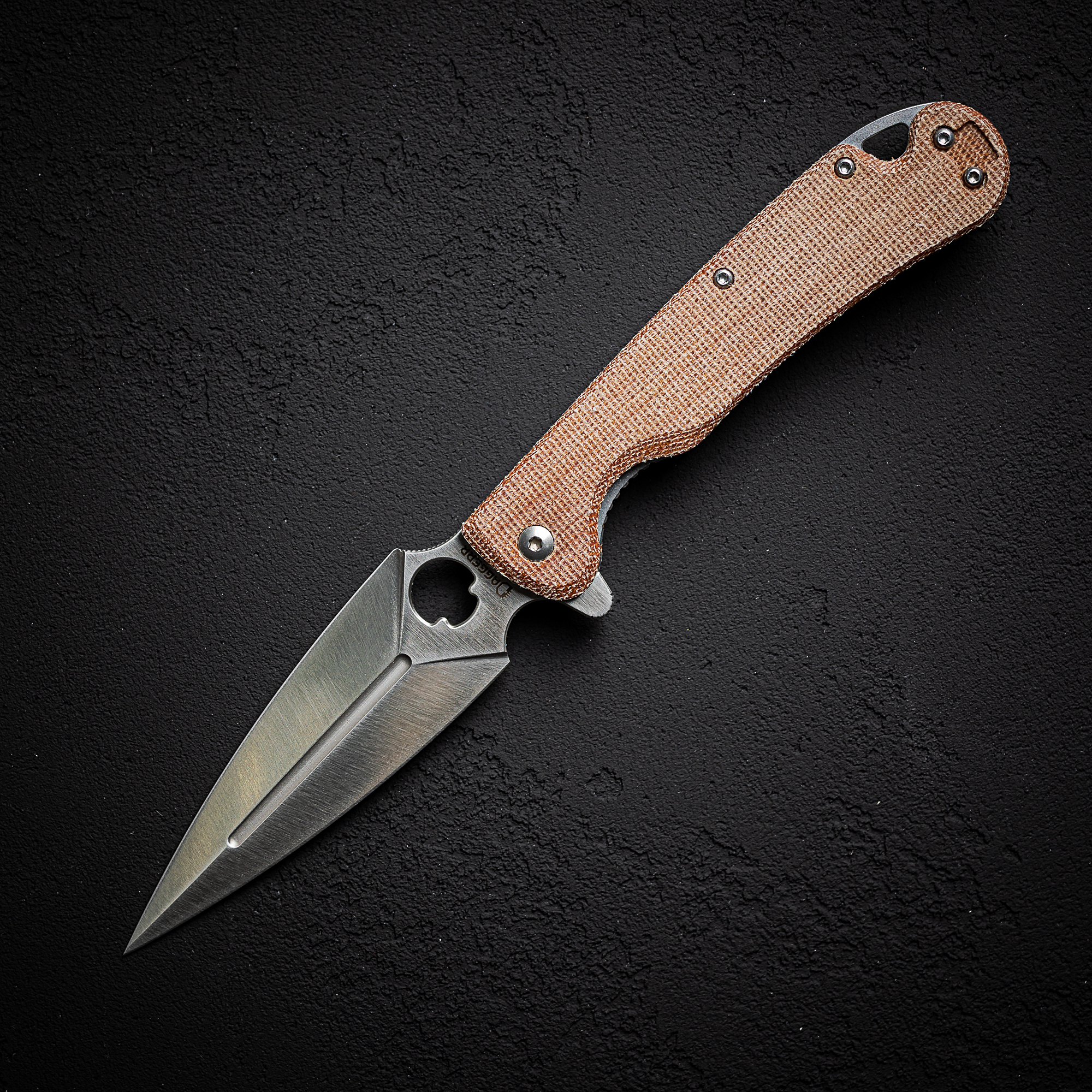 Складной нож Daggerr Arrow Limited Edition, сталь S35VN, рукоять микарта
