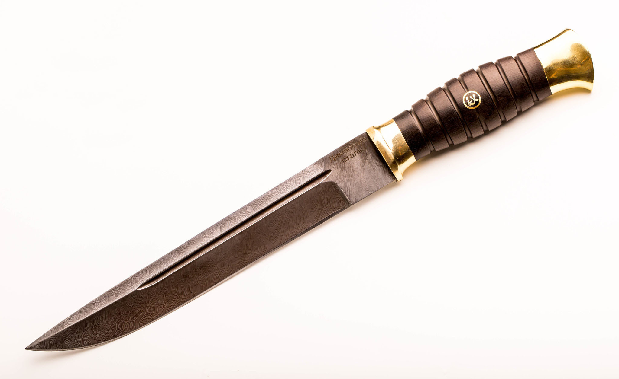 Нож Пластунский дамаск, черный граб, латунь и кожа