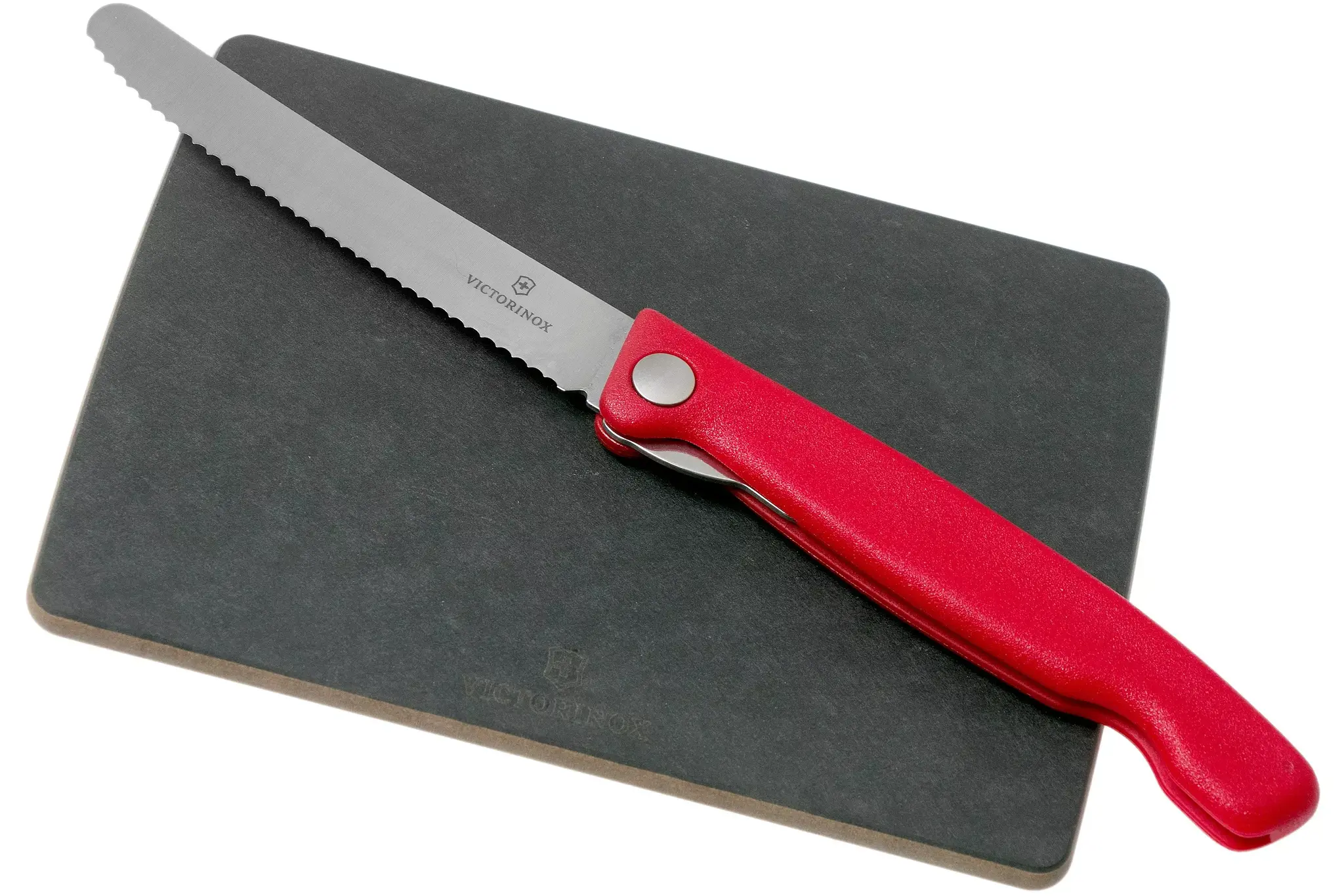 

Набор VICTORINOX Swiss Classic: складной нож для овощей и разделочная доска, чёрная рукоять