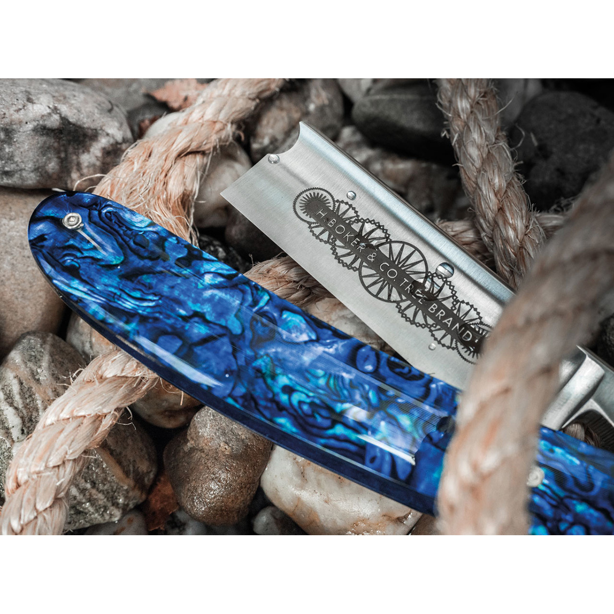 фото Опасная бритва boker blue shell 7/8, высокоуглеродистая сталь o-1, рукоять раковина синяя