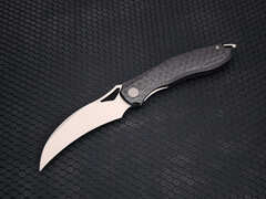 Фото Складной нож TuoTown Hawk, сталь T10S, рукоять G10/Carbon Fiber