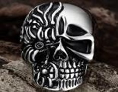 Фото Кольцо ZIPPO, серебристое, в форме черепа, нержавеющая сталь, 2,3x3,3x0,5 см, диаметр 19,7 мм