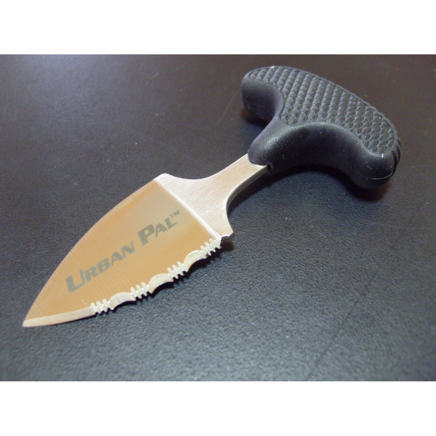 Нож Cold Steel Urban Pal 43LS, сталь AUS-8A, рукоять резина - фото 2