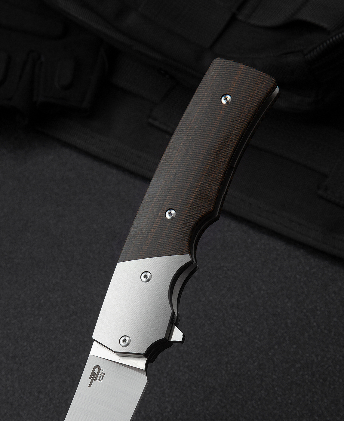 Складной нож Bestech Spanish Tip Razor, сталь M390, рукоять титан/карбон - фото 10
