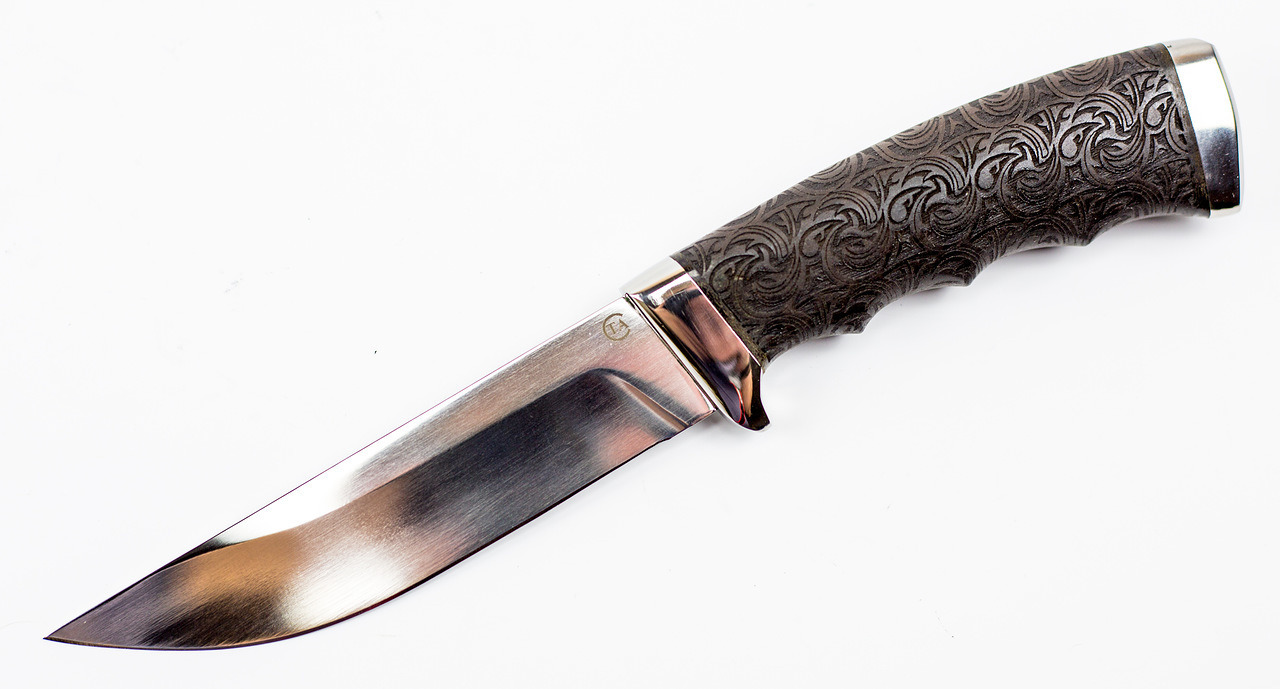 Нож Кобра-3, резной граб, 95х18