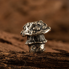 Фото Бусина для темляка Мухоморчик, мельхиор