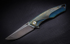 Фото Складной нож Bestech Dolphin BT1707A, сталь CPM-S35VN, рукоять титан