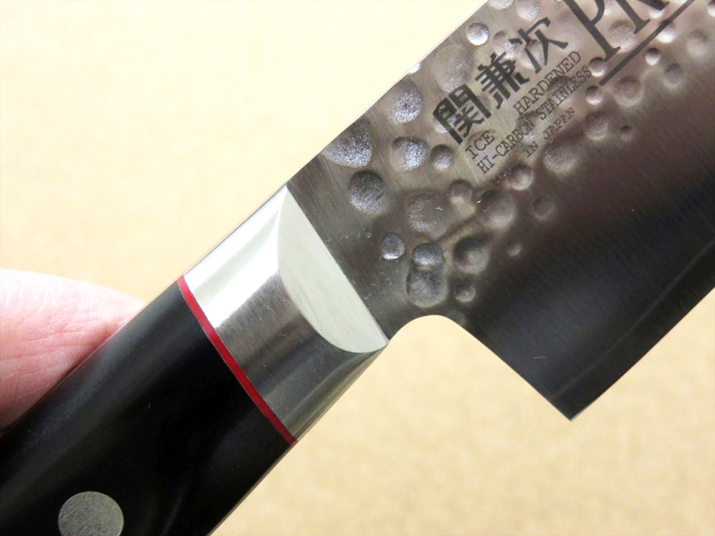 Кухонный нож Сантоку, Pro-J, Kanetsugu, 6003, сталь VG-10, в картонной коробке - фото 5