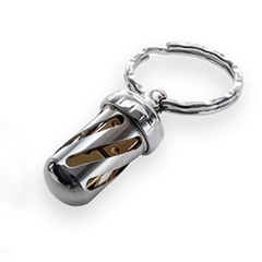 Фото Брелок-капсула с игральными кубиками Acorn Dice Brass, Lion Steel, Нержавеющая сталь AISI 440, медь, L/DD OT