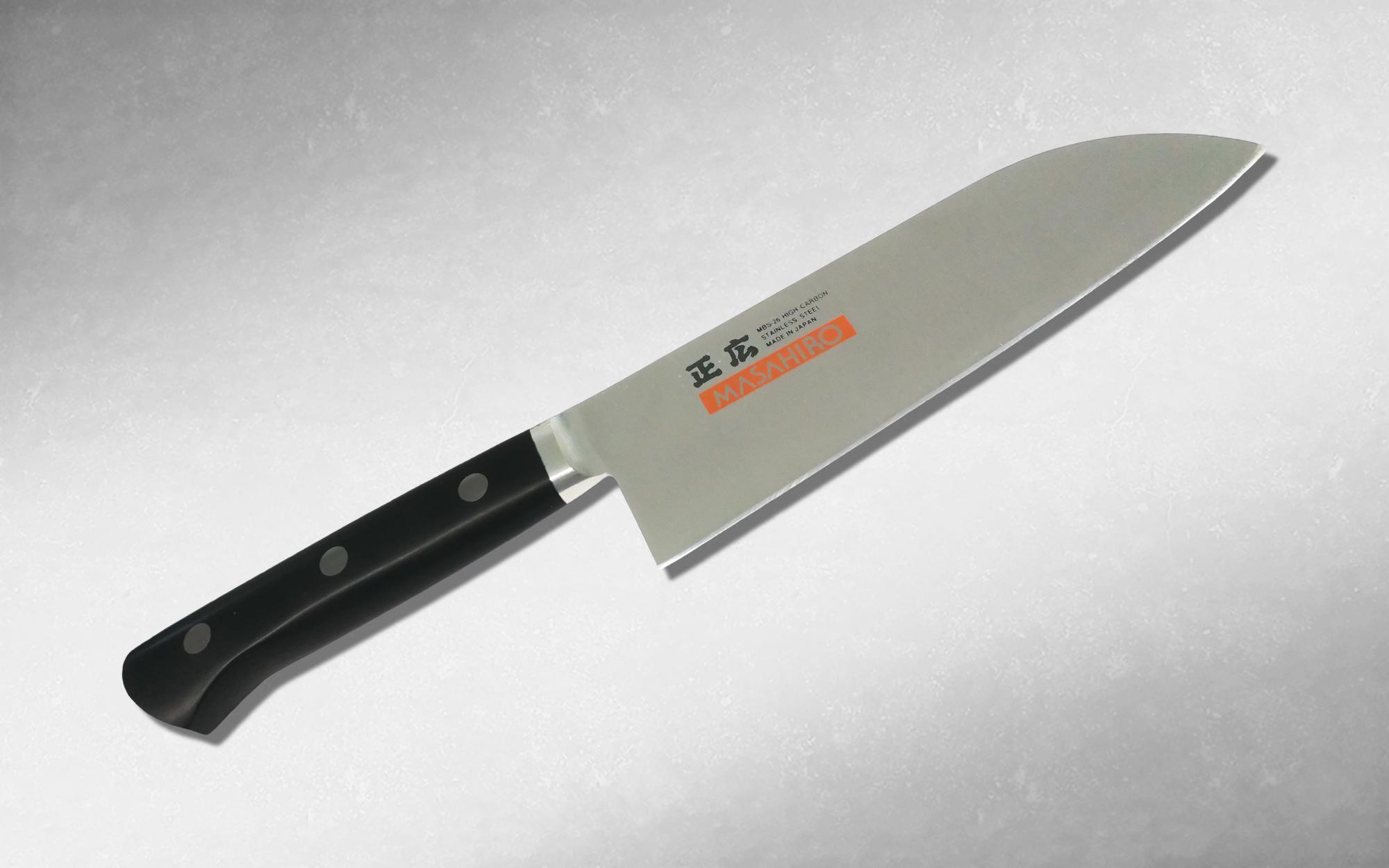 

Нож кухонный Сантоку Masahiro-Kasumi 190 мм, Masahiro, 14914, сталь MBS-26, углепластик, чёрный