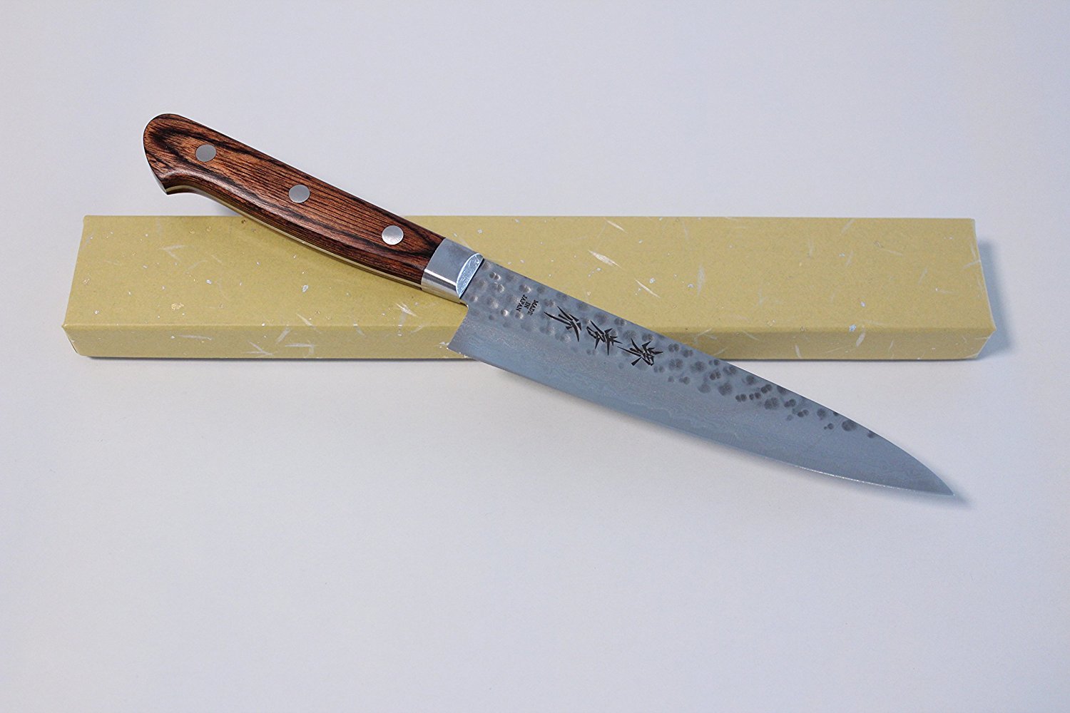 Нож Сантоку Sakai Takayuki 07221 135 мм, сталь VG-10, Damascus 17 слоев, дерево - фото 6