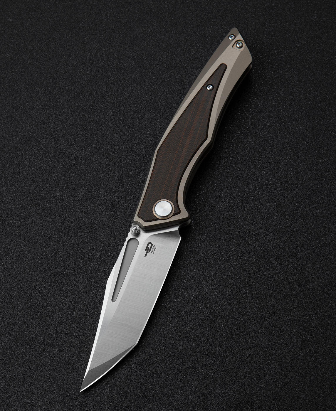 Складной нож Bestech Togatta, сталь M390, рукоять титан/карбон - фото 1