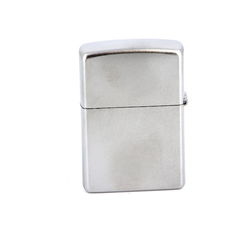 Фото Зажигалка ZIPPO Classic с покрытием Satin Chrome™, латунь/сталь, серебристая, матовая, 36x12x56 мм