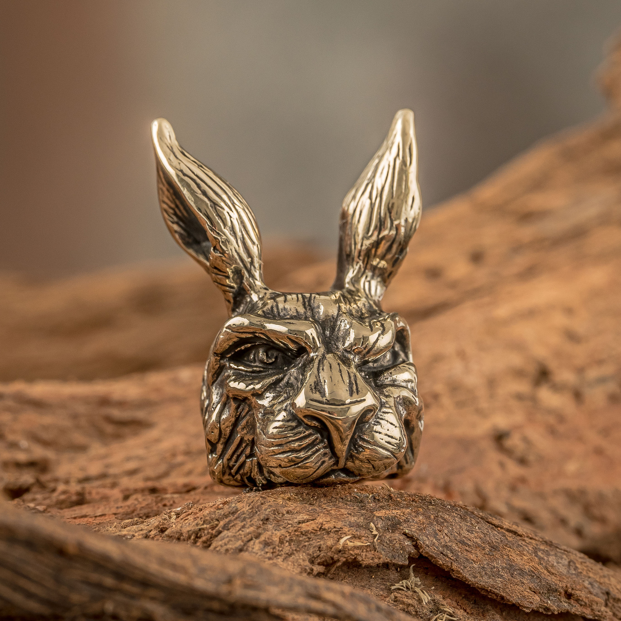 фото Бусина для темляка злой кролик, мельхиор рязанская литейная мастерская