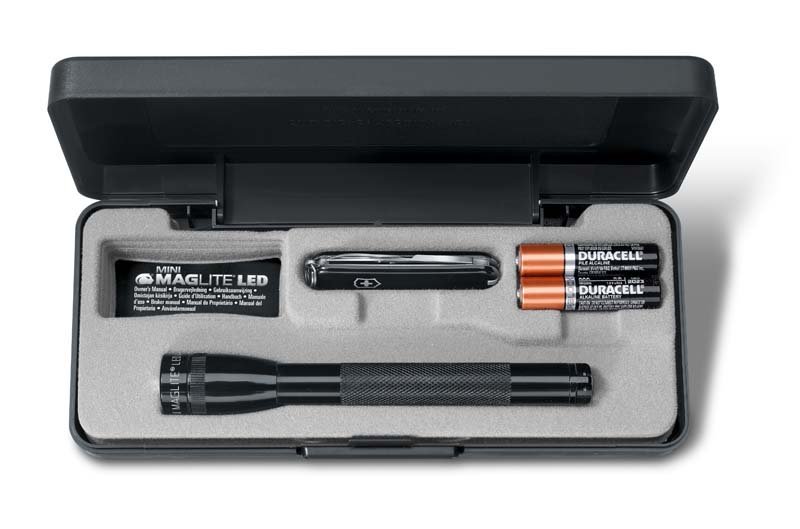 Набор Victorinox нож Classic SD + фонарь Mini-Maglite - фото 1