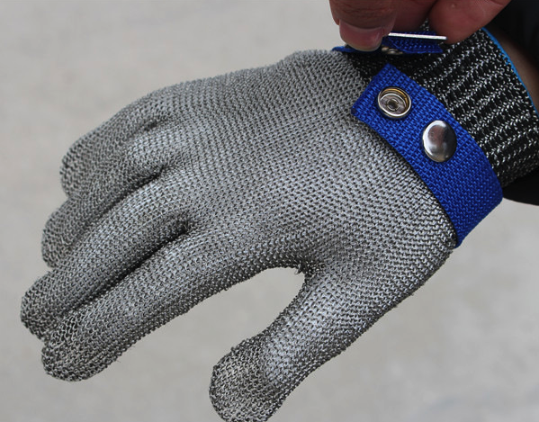 Защитная перчатка из металла против любых порезов - фото 3