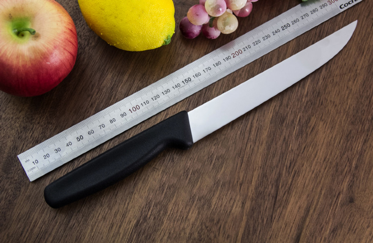 Кухонный нож Victorinox Carving, сталь X50CrMoV15, рукоять матовый полипропилен, черный от Ножиков