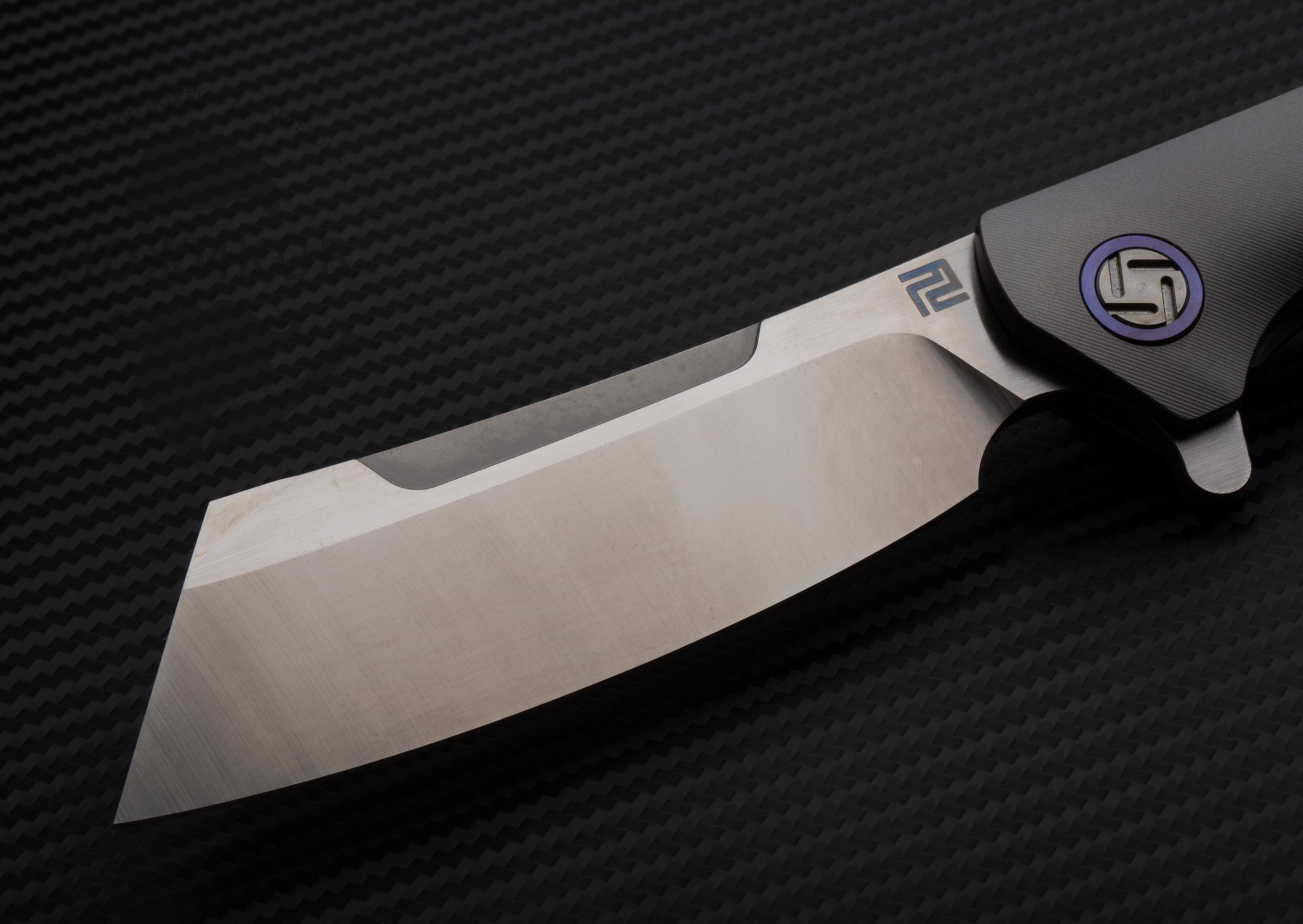 фото Складной нож artisan tomahawk, сталь s35vn, титан artisan cutlery