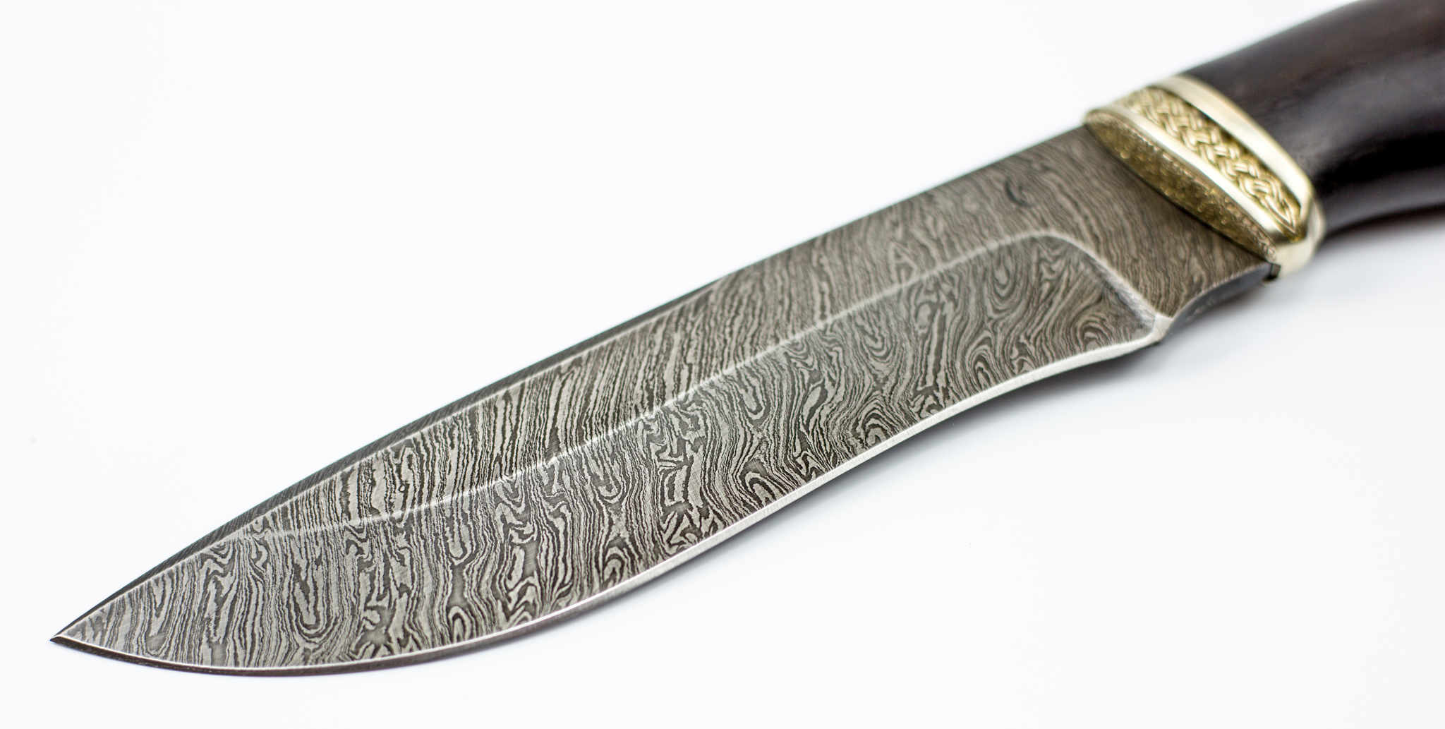 Нож из дамасской стали 
