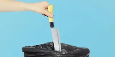 Фото к статье Можно ли выкидывать старые ножи?